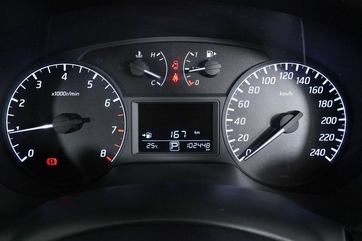 2013 Nissan Pulsar ST B17