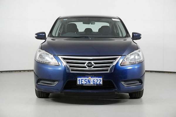 2013 Nissan Pulsar ST B17