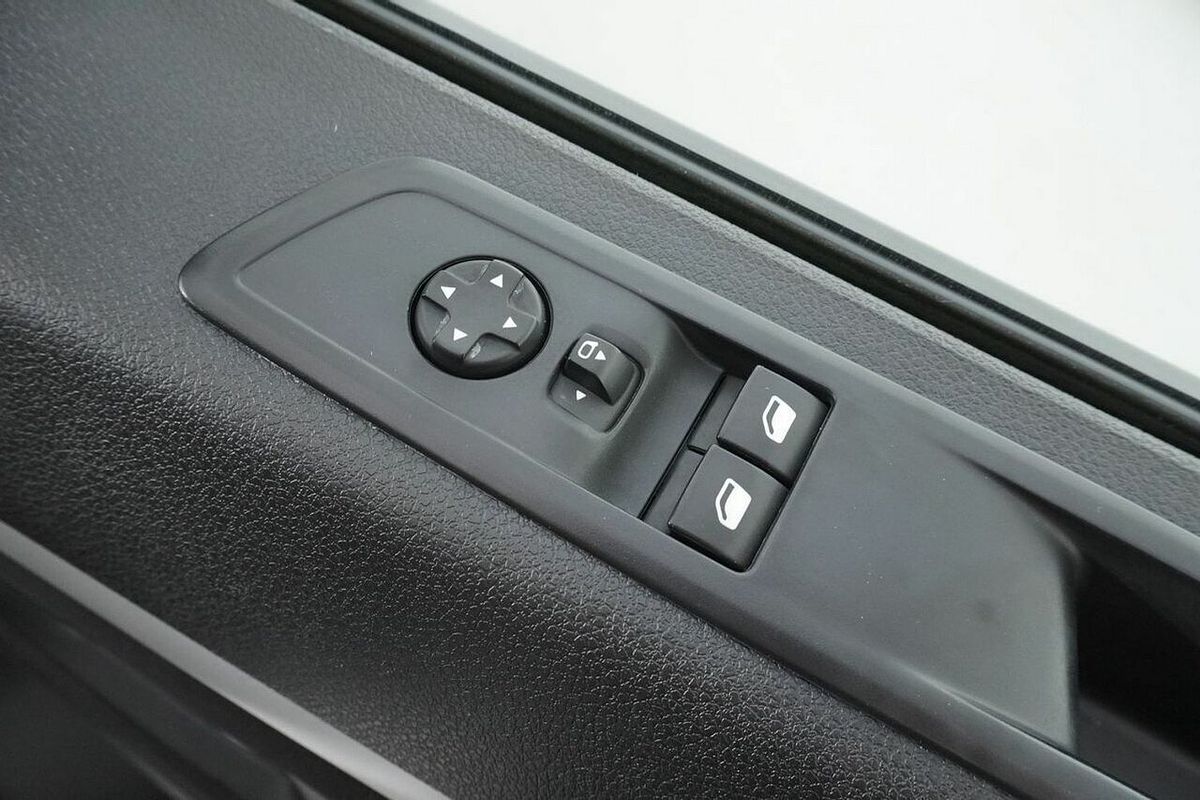 2023 Peugeot Expert PRO Short KO MY23