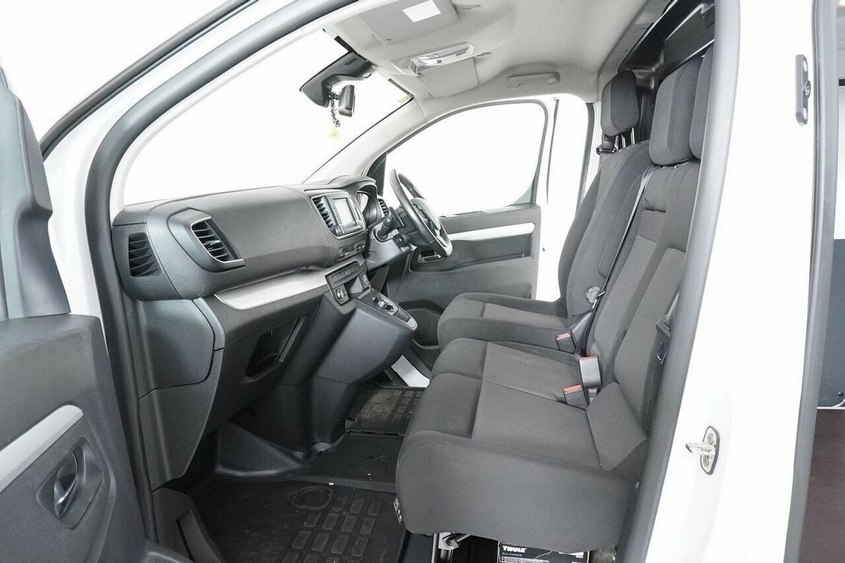 2023 Peugeot Expert PRO Short KO MY23