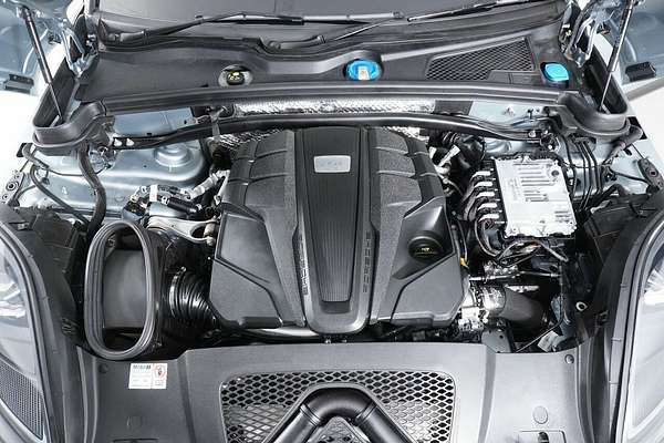 2022 Porsche Macan GTS 95B MY22