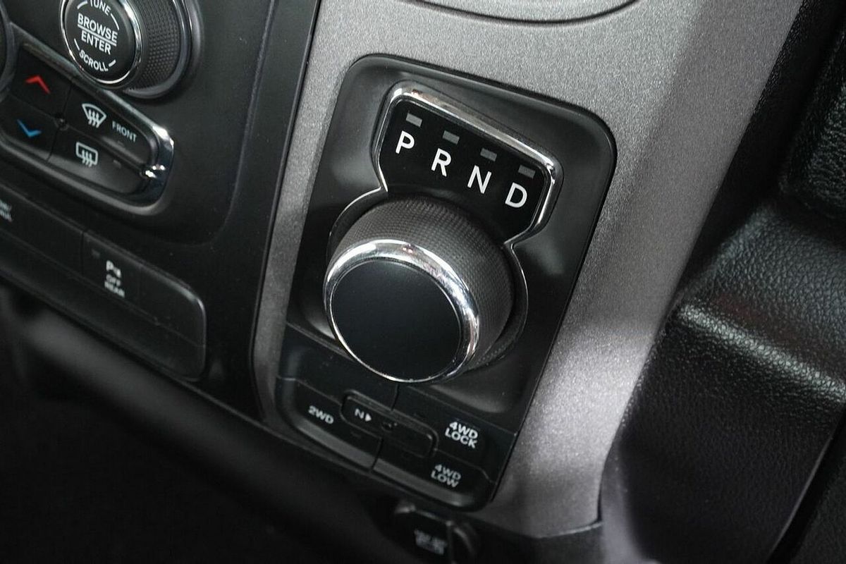 2021 RAM 1500 Express Rambox DS MY21 4X4