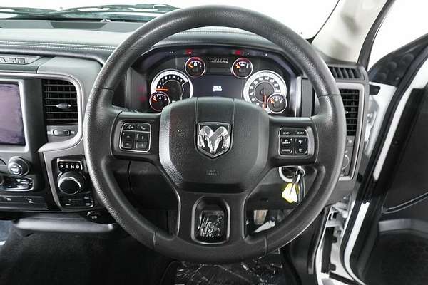 2021 RAM 1500 Express Rambox DS MY21 4X4
