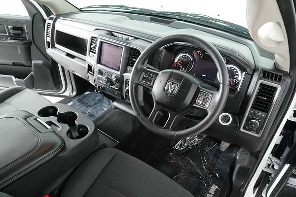 2021 RAM 1500 Express Rambox DS MY21 4X4