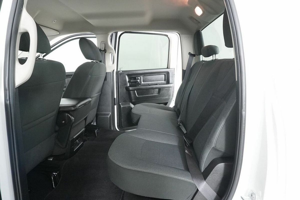 2021 RAM 1500 Express Rambox DS MY21 4X4