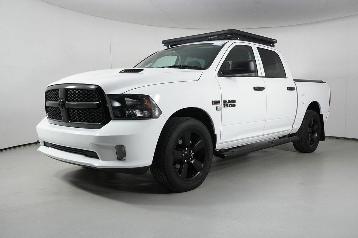 2021 RAM 1500 Express Rambox DS MY21 4X4