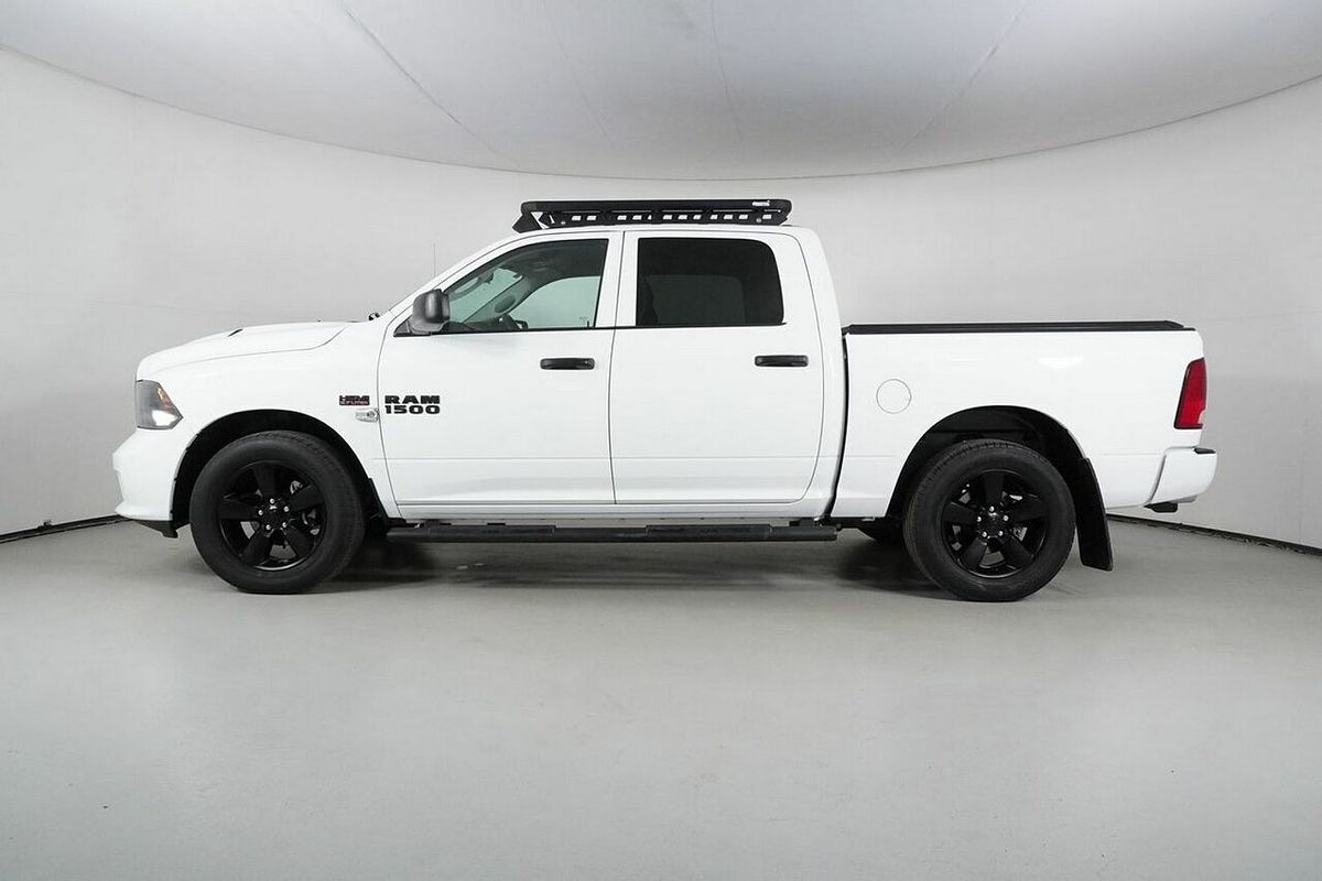 2021 RAM 1500 Express Rambox DS MY21 4X4