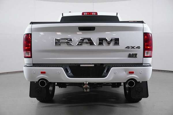 2022 RAM 1500 Express DS MY22 4X4