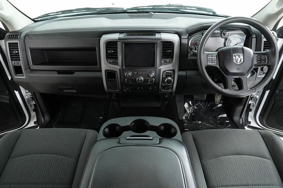 2021 RAM 1500 Express Rambox DS MY21 4X4