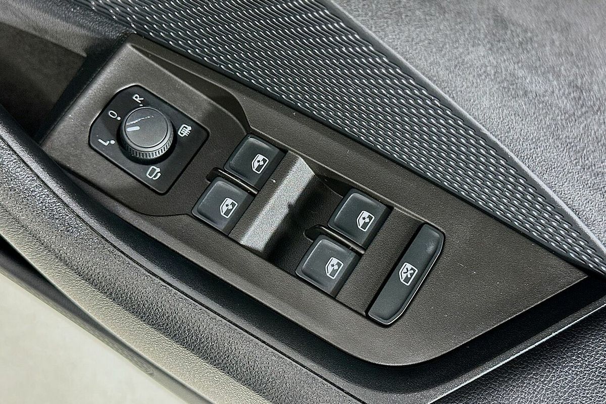 2023 SKODA Octavia RS 180TSI NX MY23