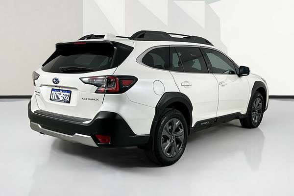 2022 Subaru Outback AWD MY22