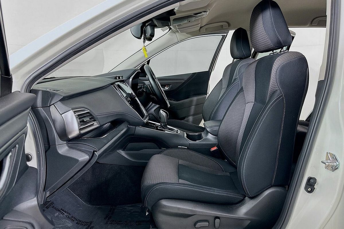 2022 Subaru Outback AWD MY22