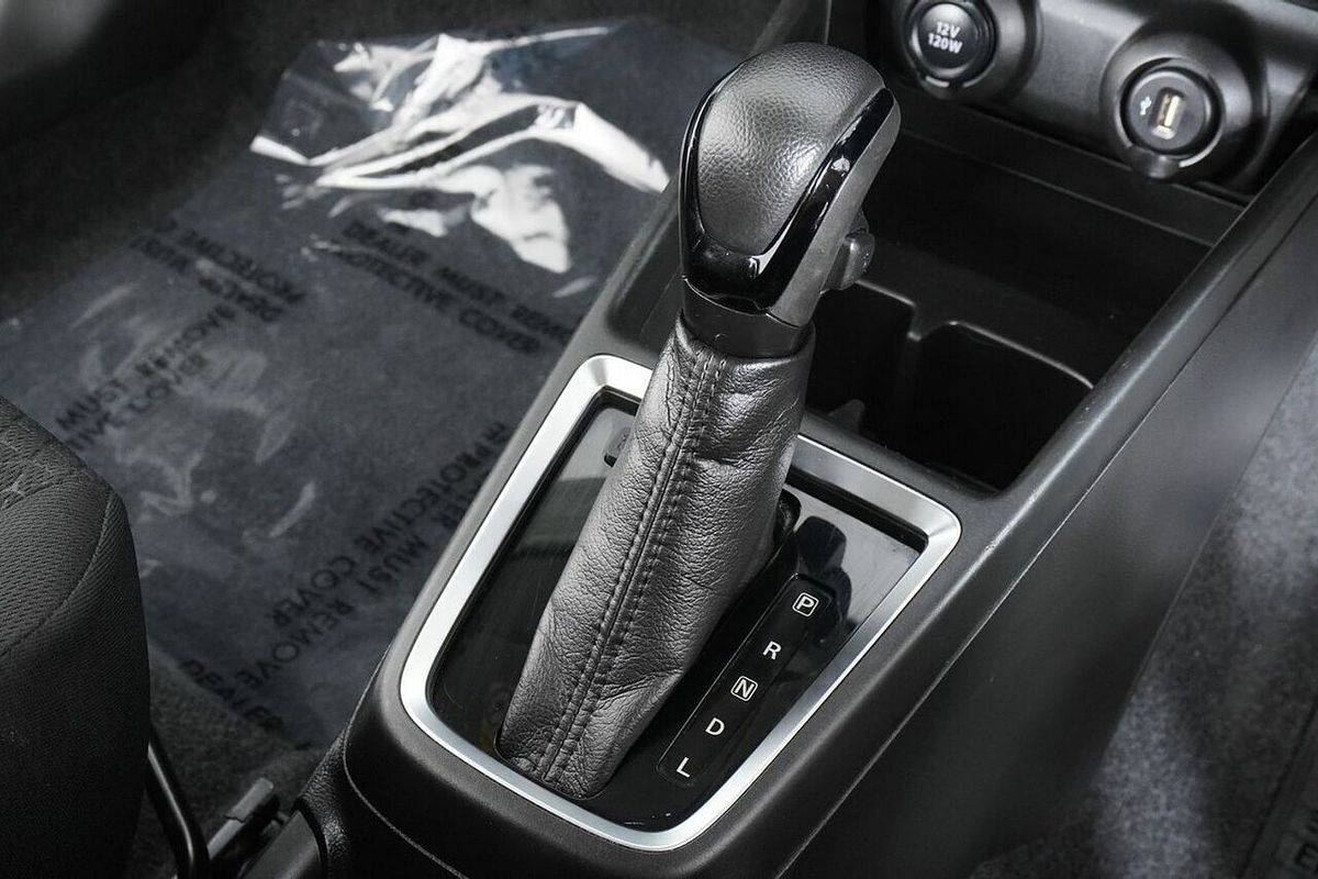 2022 Suzuki Swift GL Navi Plus AZ Series II