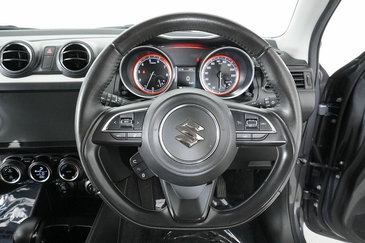 2022 Suzuki Swift GL Navi Plus AZ Series II