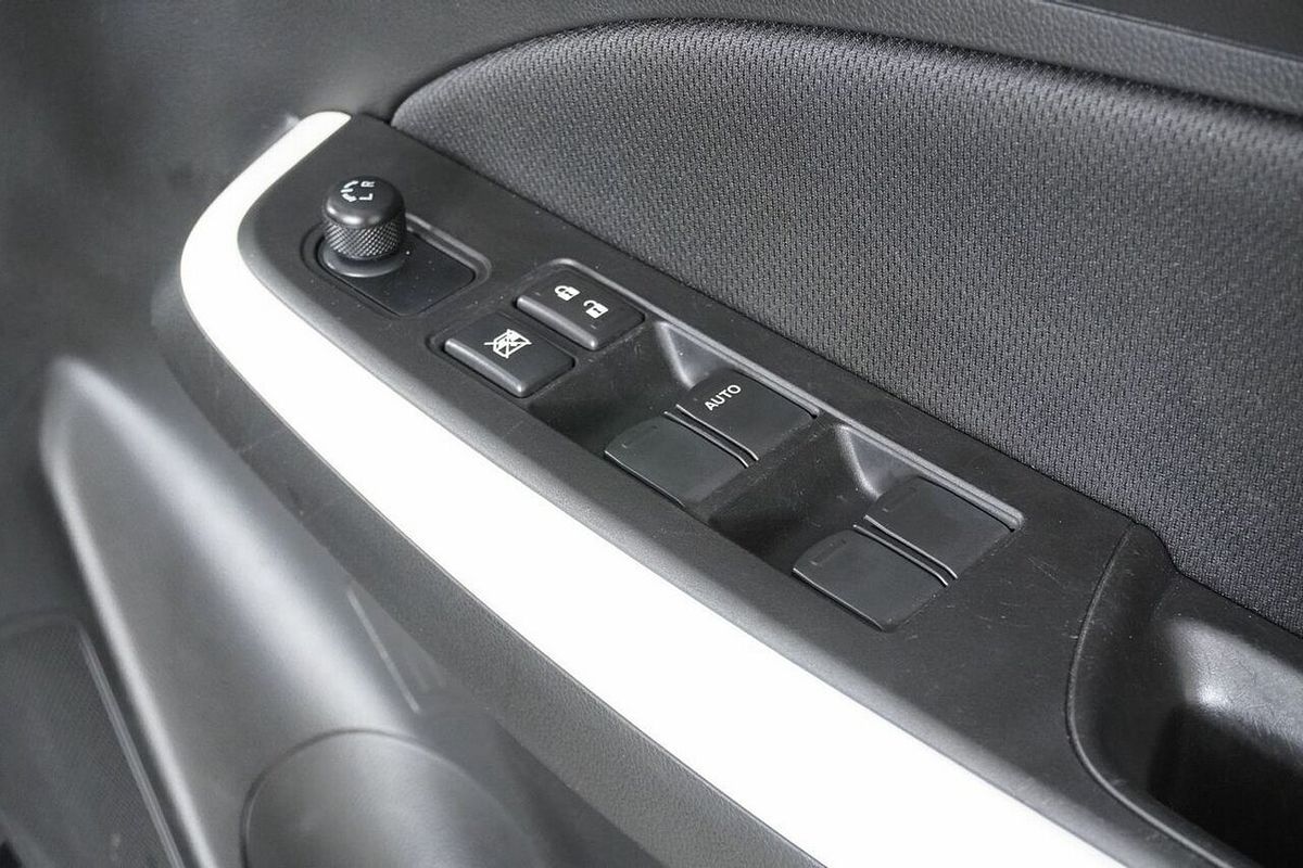 2022 Suzuki Swift GL Navi Plus AZ Series II