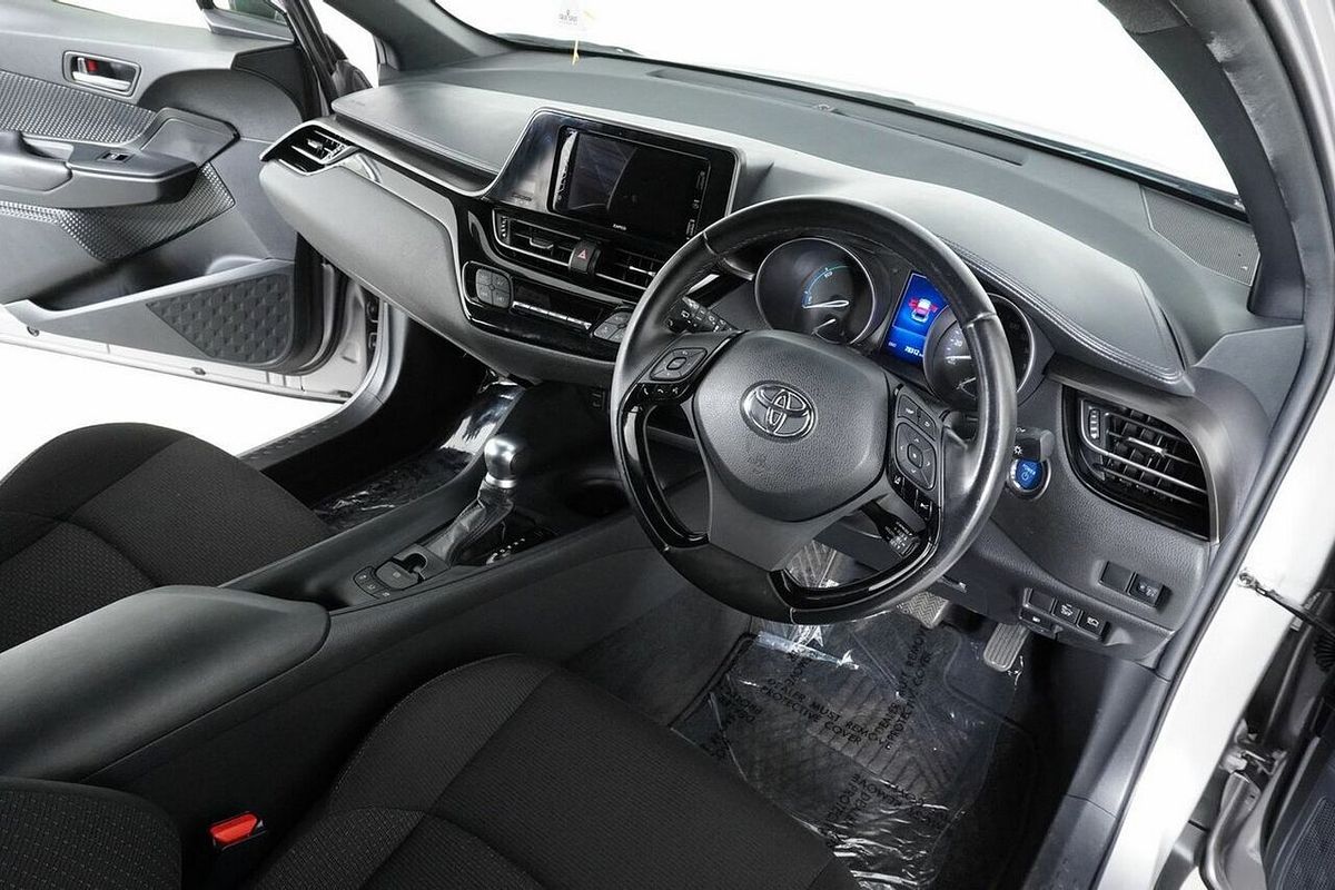 2017 Toyota C-HR S Hybrid ZYX10R
