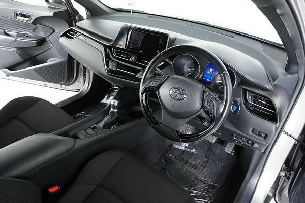 2017 Toyota C-HR S Hybrid ZYX10R