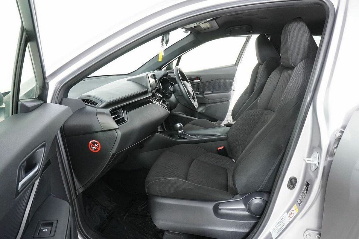 2017 Toyota C-HR S Hybrid ZYX10R