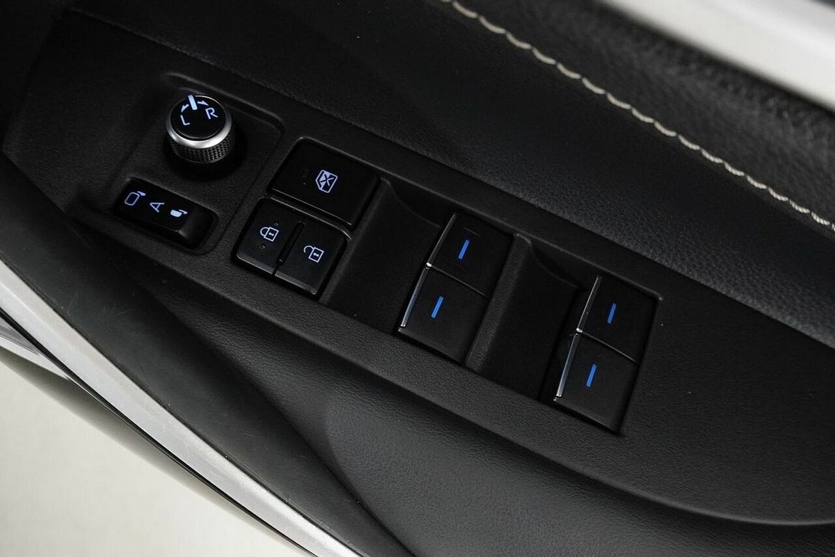 2020 Toyota Corolla ZR Hybrid ZWE211R
