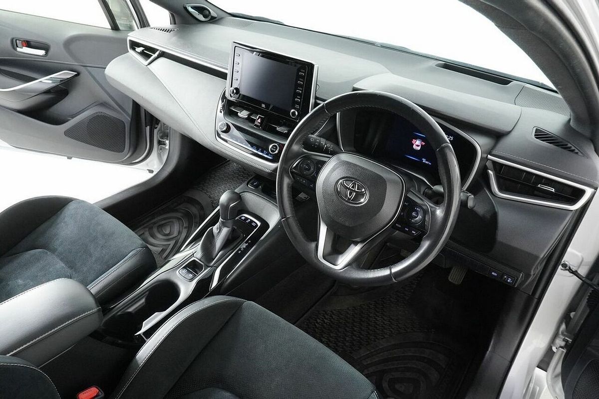 2020 Toyota Corolla ZR Hybrid ZWE211R