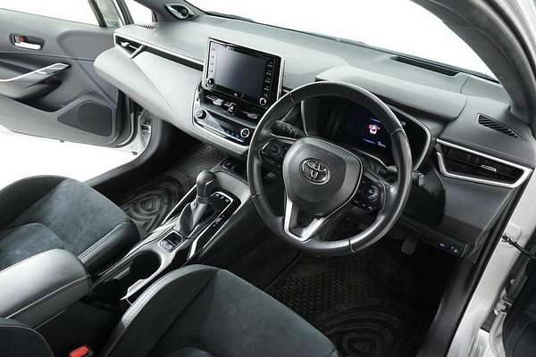 2020 Toyota Corolla ZR Hybrid ZWE211R