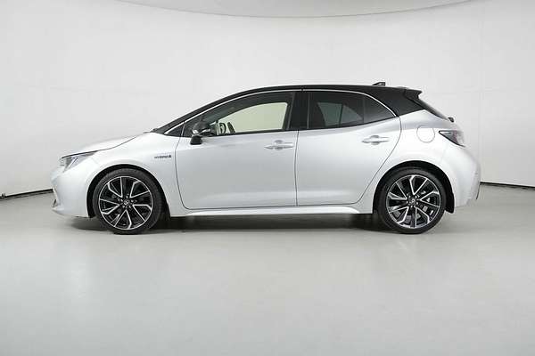 2020 Toyota Corolla ZR Hybrid ZWE211R