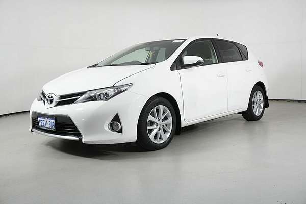 2013 Toyota Corolla Ascent Sport ZRE182R