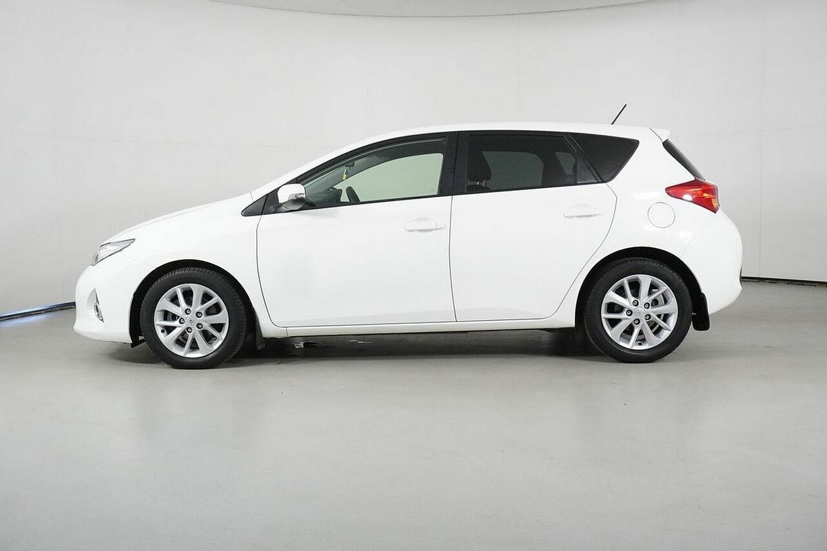2013 Toyota Corolla Ascent Sport ZRE182R