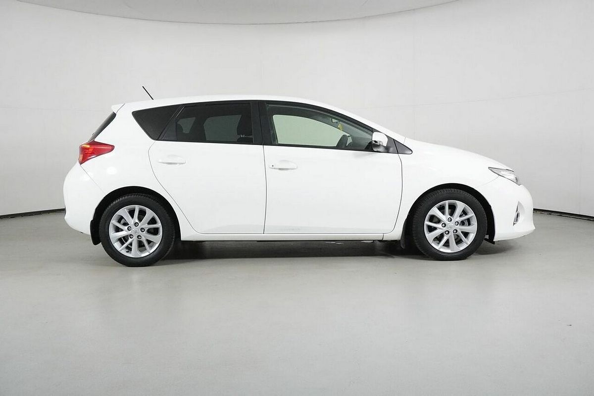 2013 Toyota Corolla Ascent Sport ZRE182R