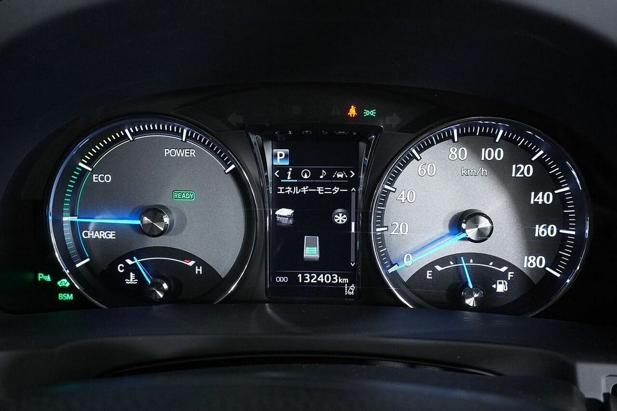 2016 Toyota Crown Majesta GWS214