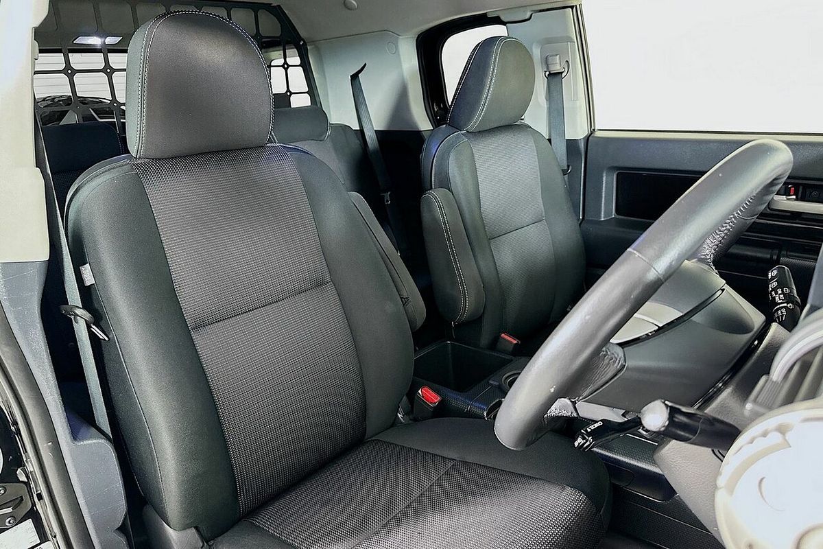 2014 Toyota FJ Cruiser GSJ15R MY14