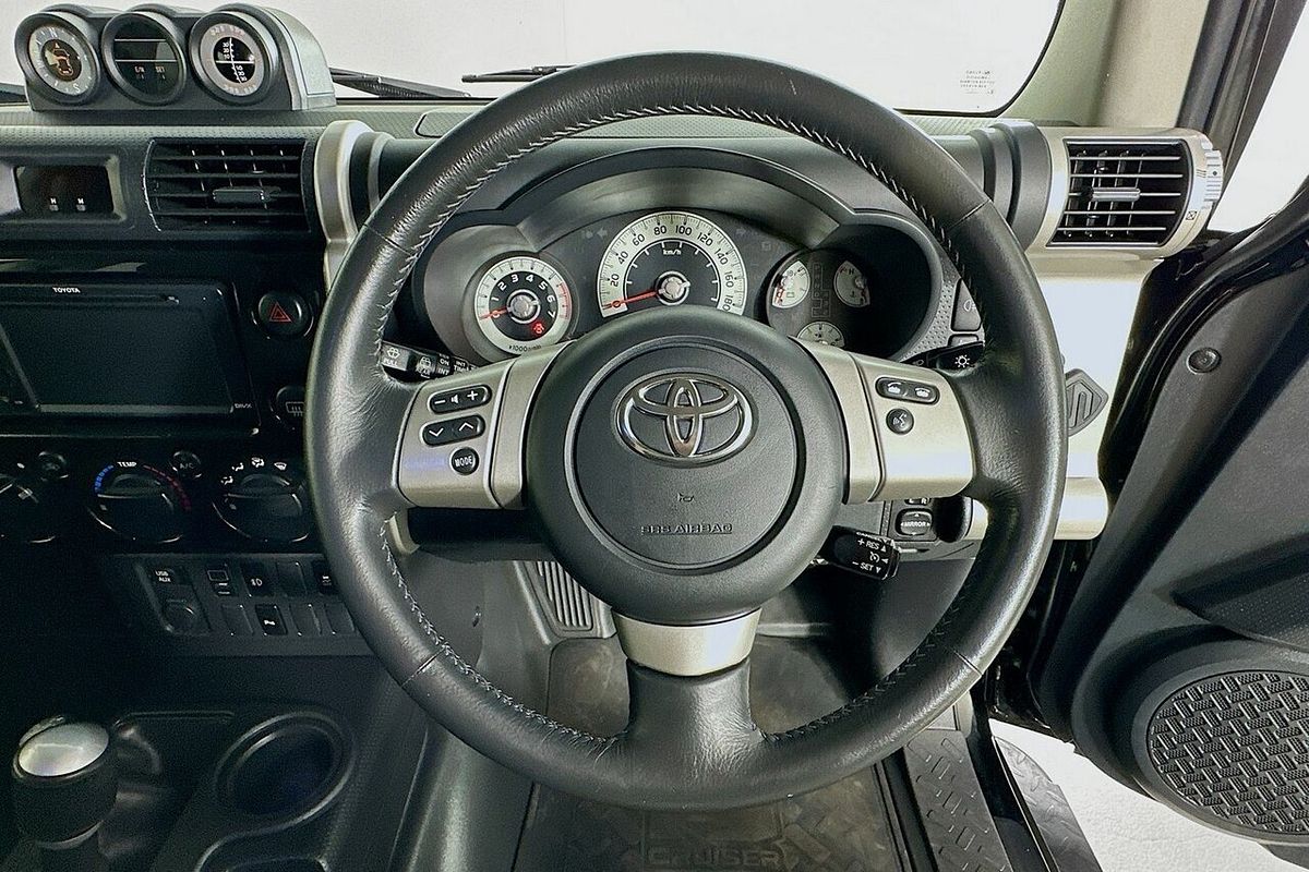 2014 Toyota FJ Cruiser GSJ15R MY14