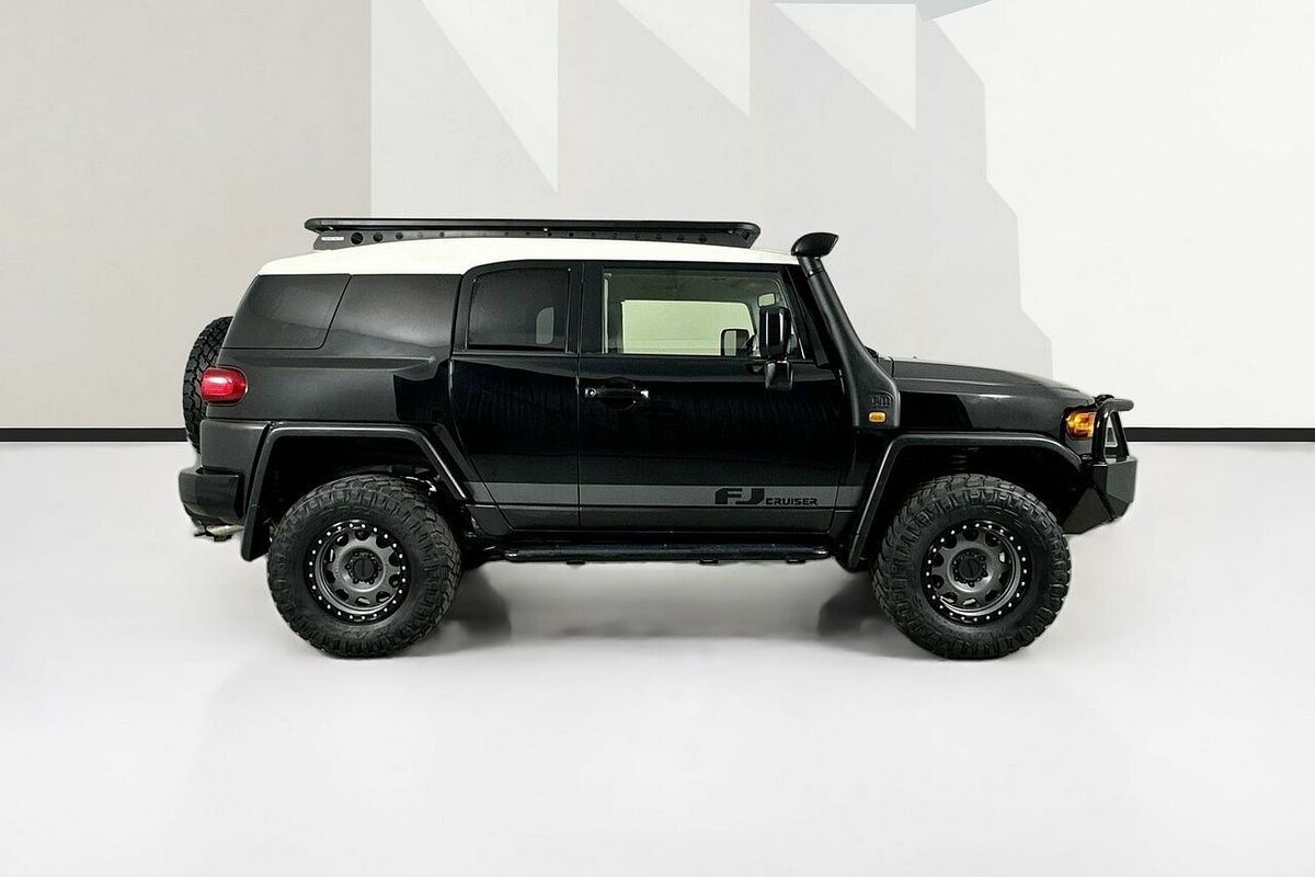 2014 Toyota FJ Cruiser GSJ15R MY14