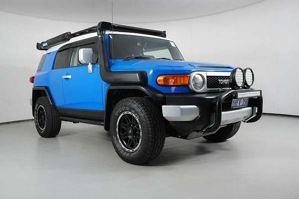 2011 Toyota FJ Cruiser GSJ15R