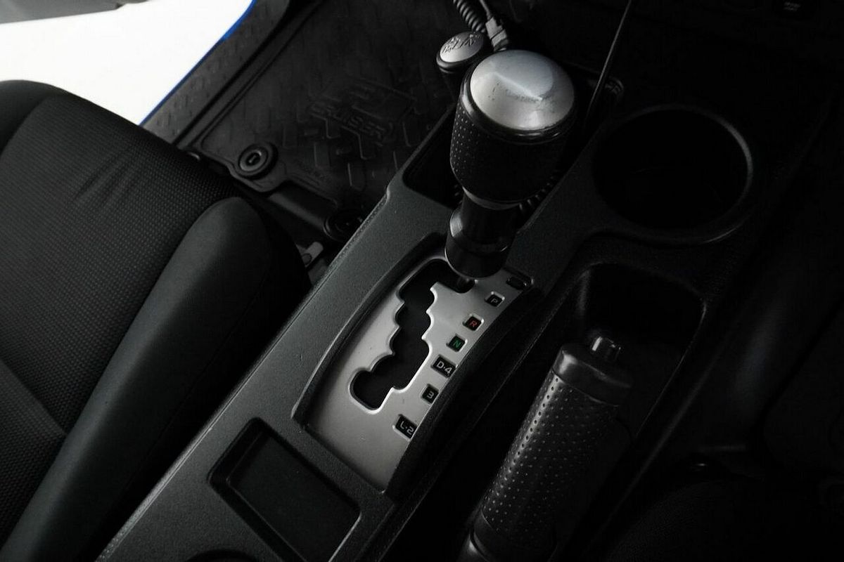2011 Toyota FJ Cruiser GSJ15R