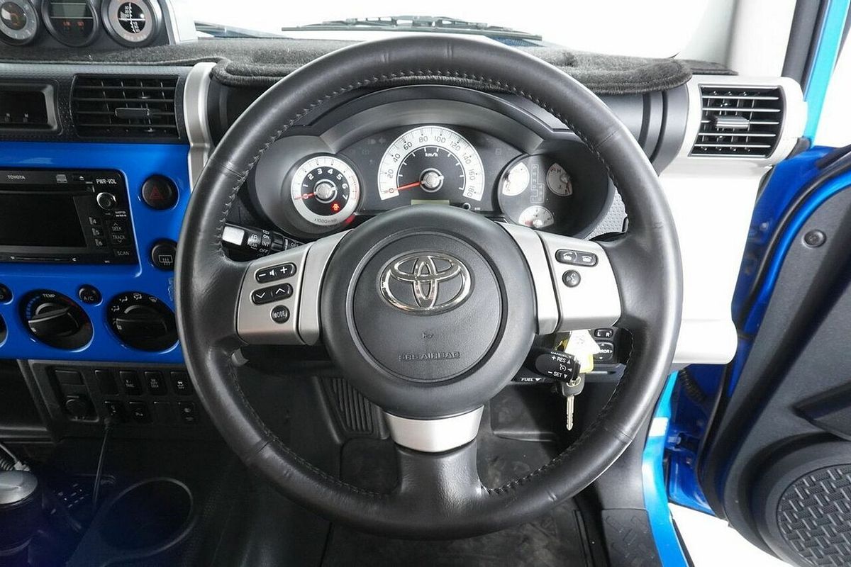 2011 Toyota FJ Cruiser GSJ15R