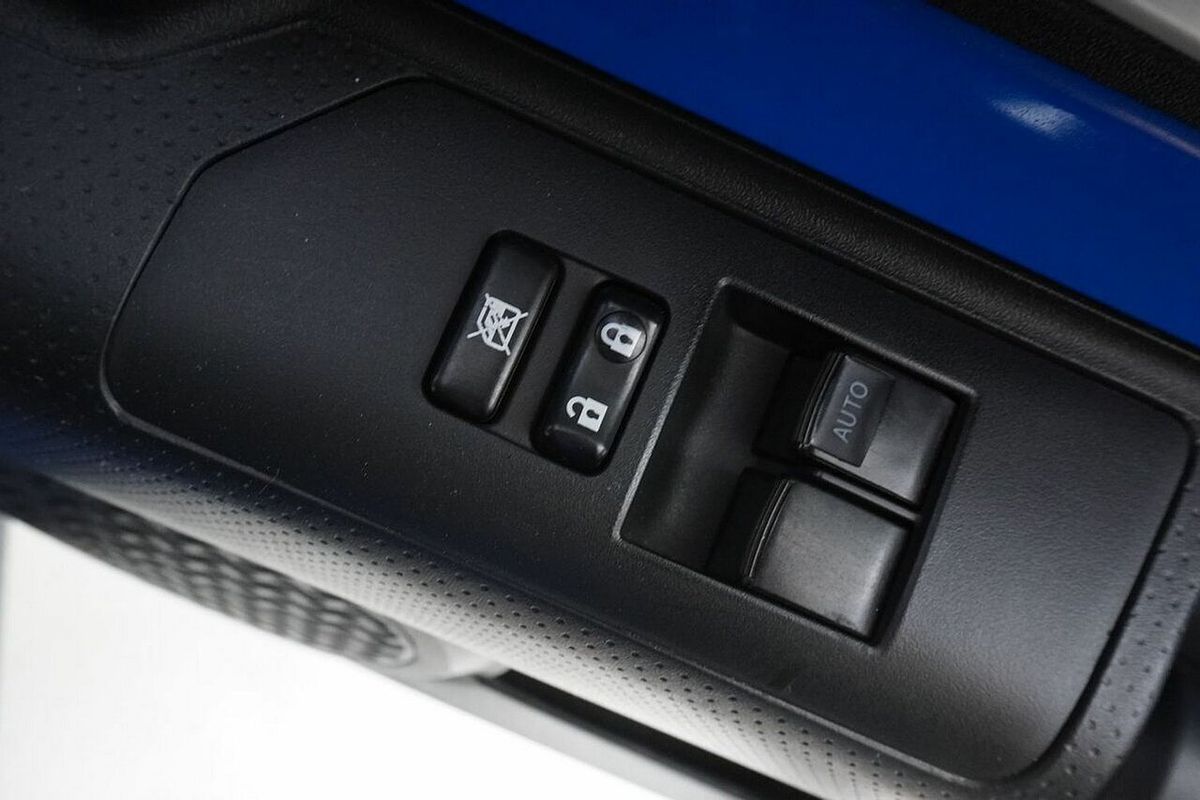 2011 Toyota FJ Cruiser GSJ15R