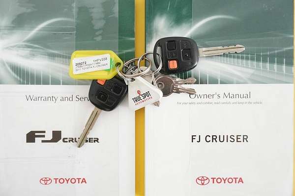 2011 Toyota FJ Cruiser GSJ15R