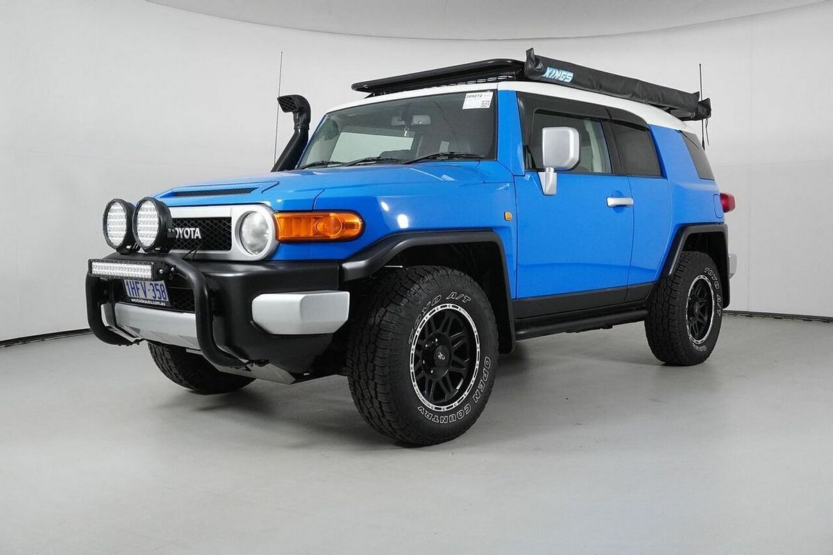 2011 Toyota FJ Cruiser GSJ15R