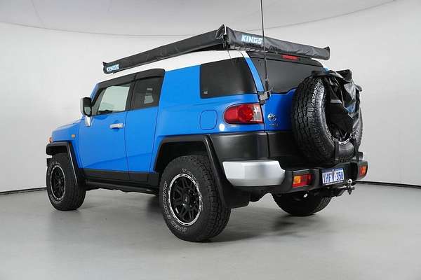 2011 Toyota FJ Cruiser GSJ15R