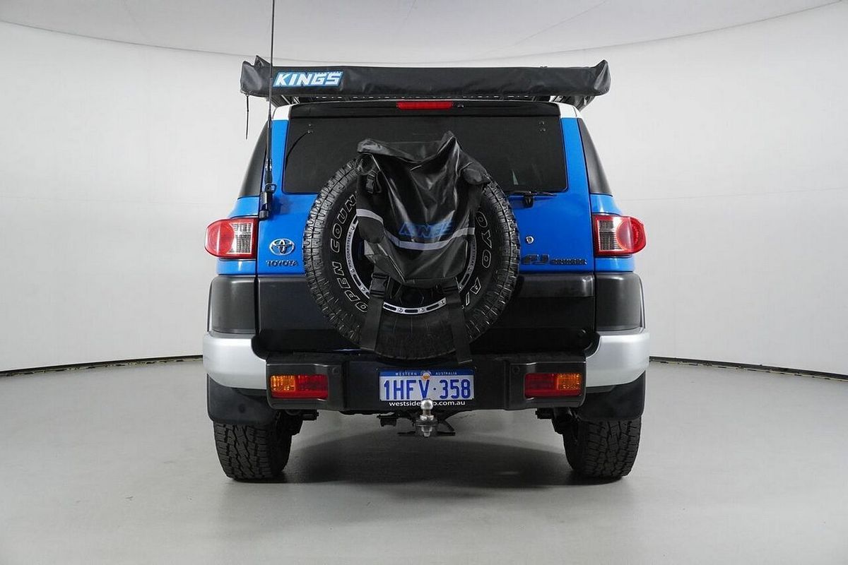 2011 Toyota FJ Cruiser GSJ15R
