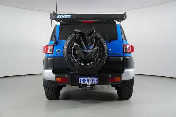 2011 Toyota FJ Cruiser GSJ15R