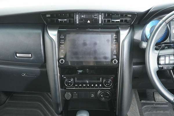2022 Toyota Fortuner GXL Premium Interior GUN156R