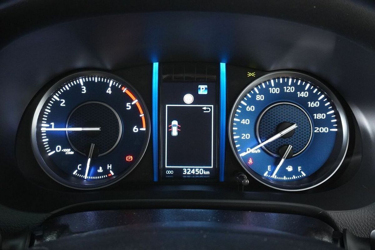 2022 Toyota Fortuner GXL Premium Interior GUN156R