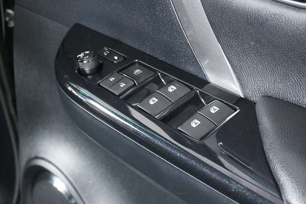 2022 Toyota Fortuner GXL Premium Interior GUN156R