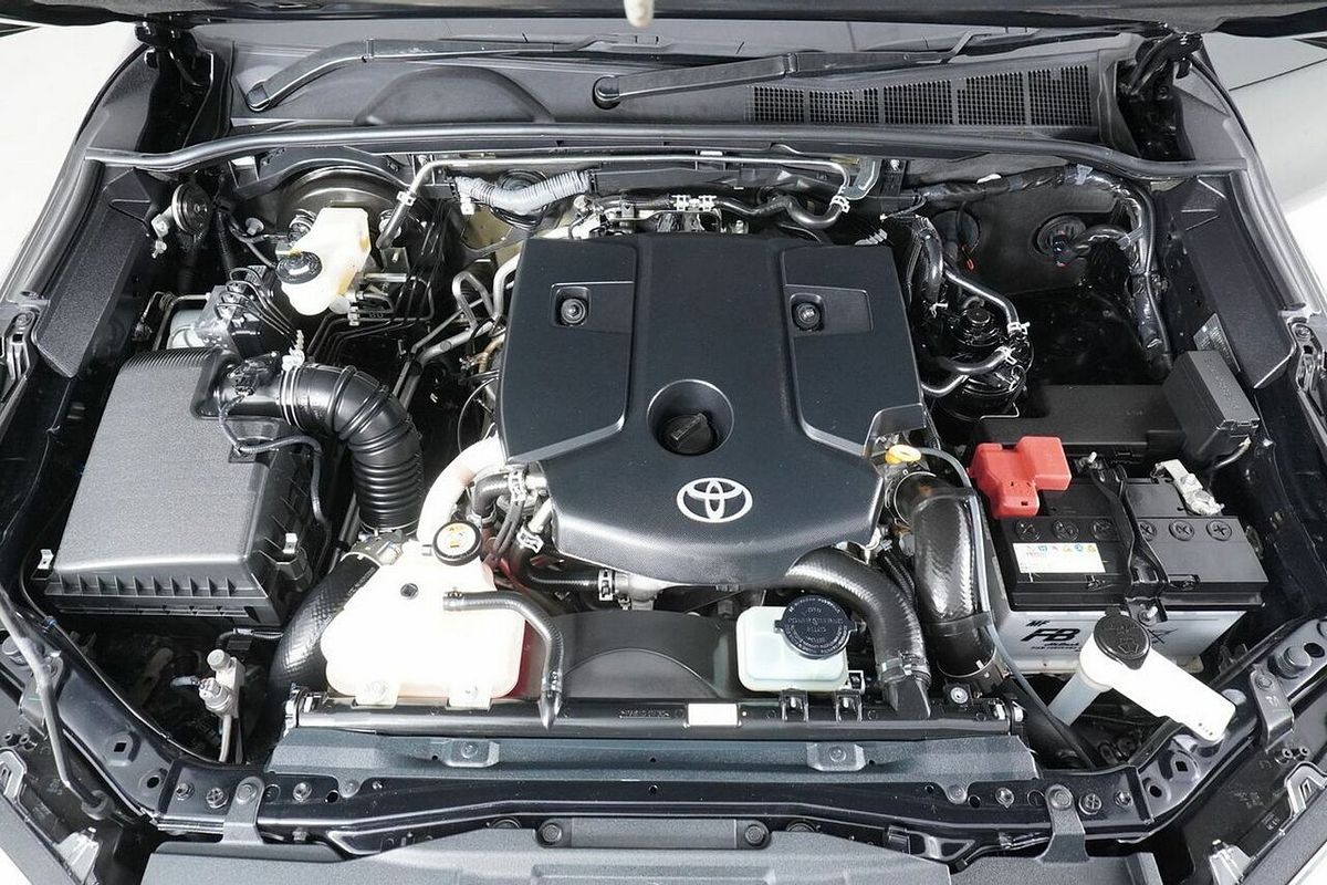 2022 Toyota Fortuner GXL Premium Interior GUN156R