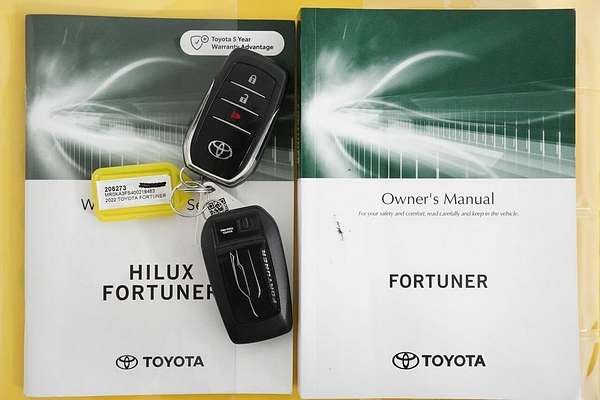 2022 Toyota Fortuner GXL Premium Interior GUN156R