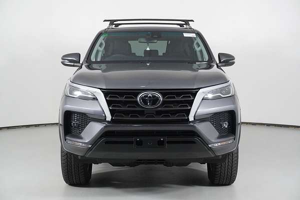 2022 Toyota Fortuner GXL Premium Interior GUN156R