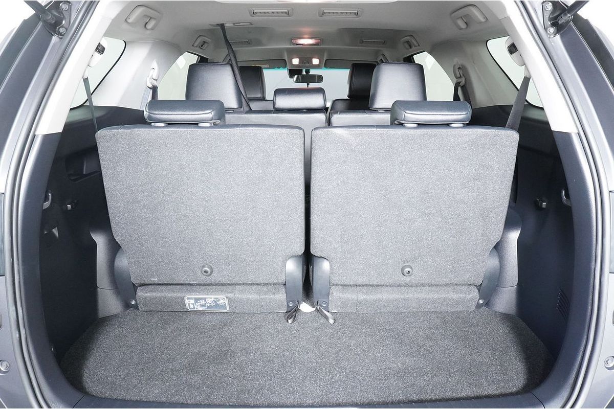 2022 Toyota Fortuner GXL Premium Interior GUN156R