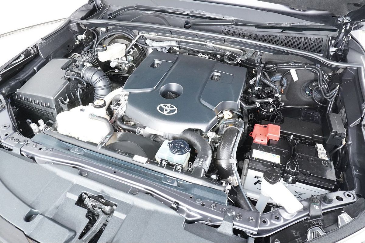 2022 Toyota Fortuner GXL Premium Interior GUN156R